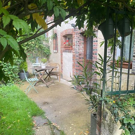 Il Etait Une Fois Un Jardin Saint-Fargeau  Eksteriør bilde